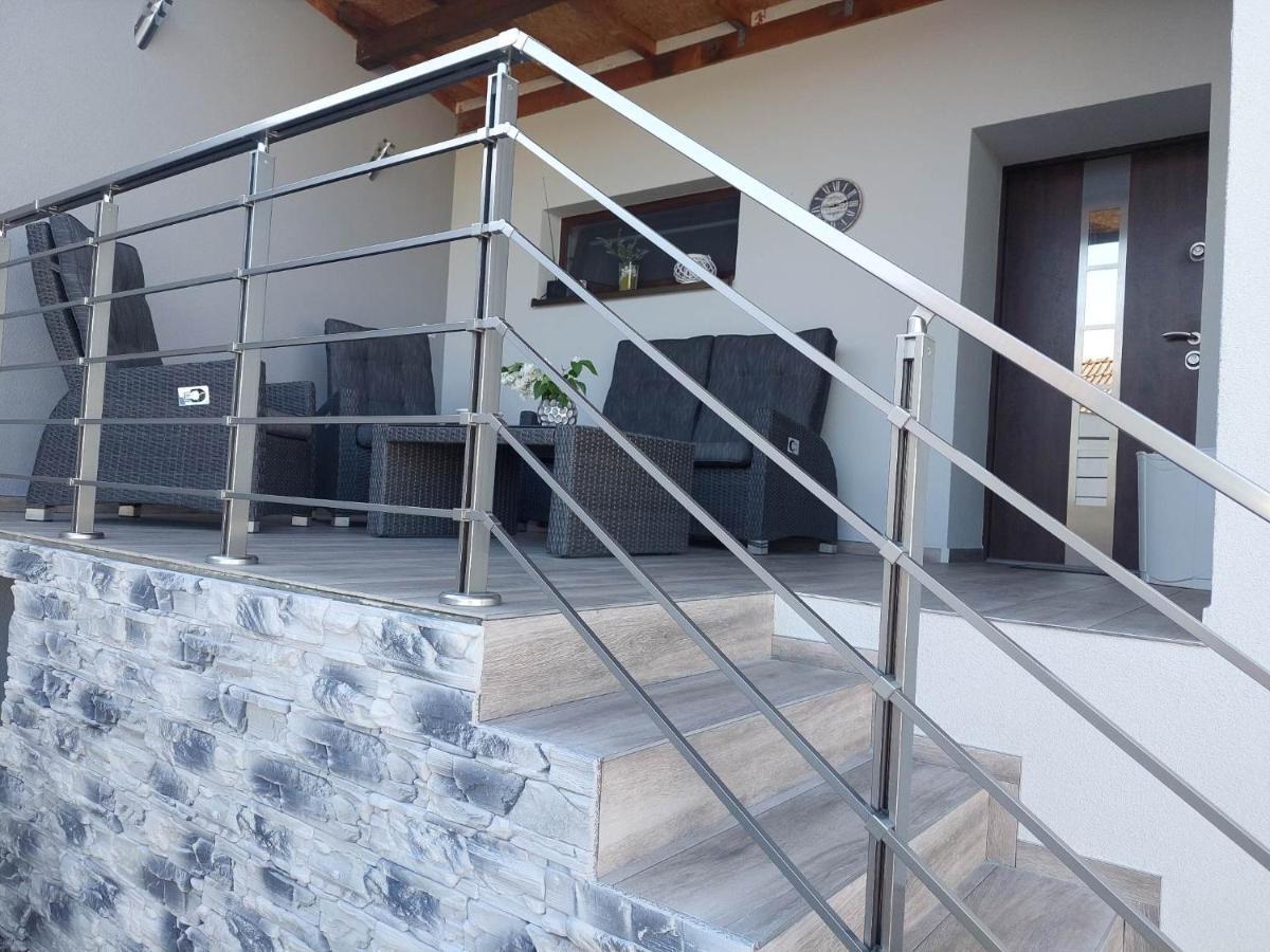 Prazdninovy Dum Sorada Villa Rohatec Bagian luar foto